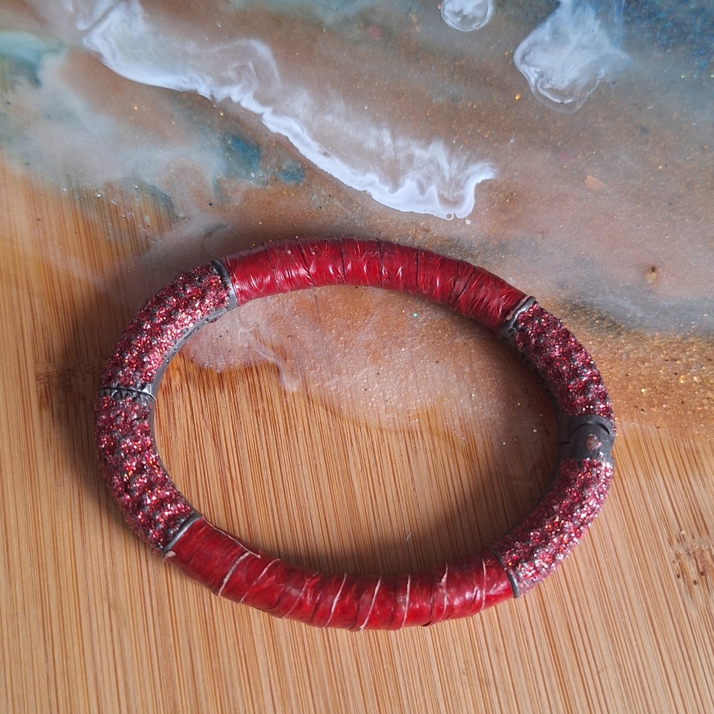 KMO red bracelet